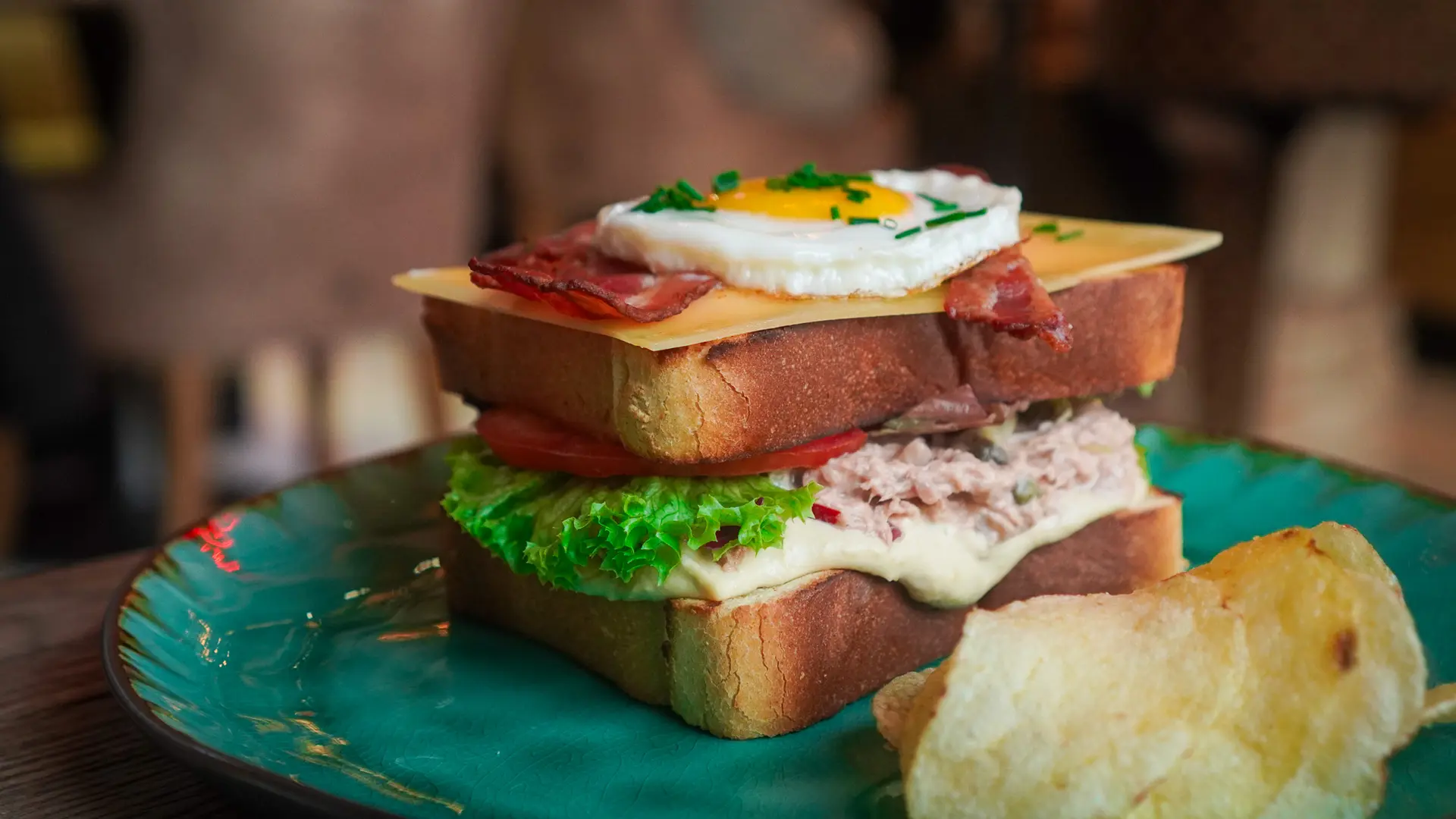 CRAZY TUNA CLUB SANDWICH Enjoy Blushing Holland