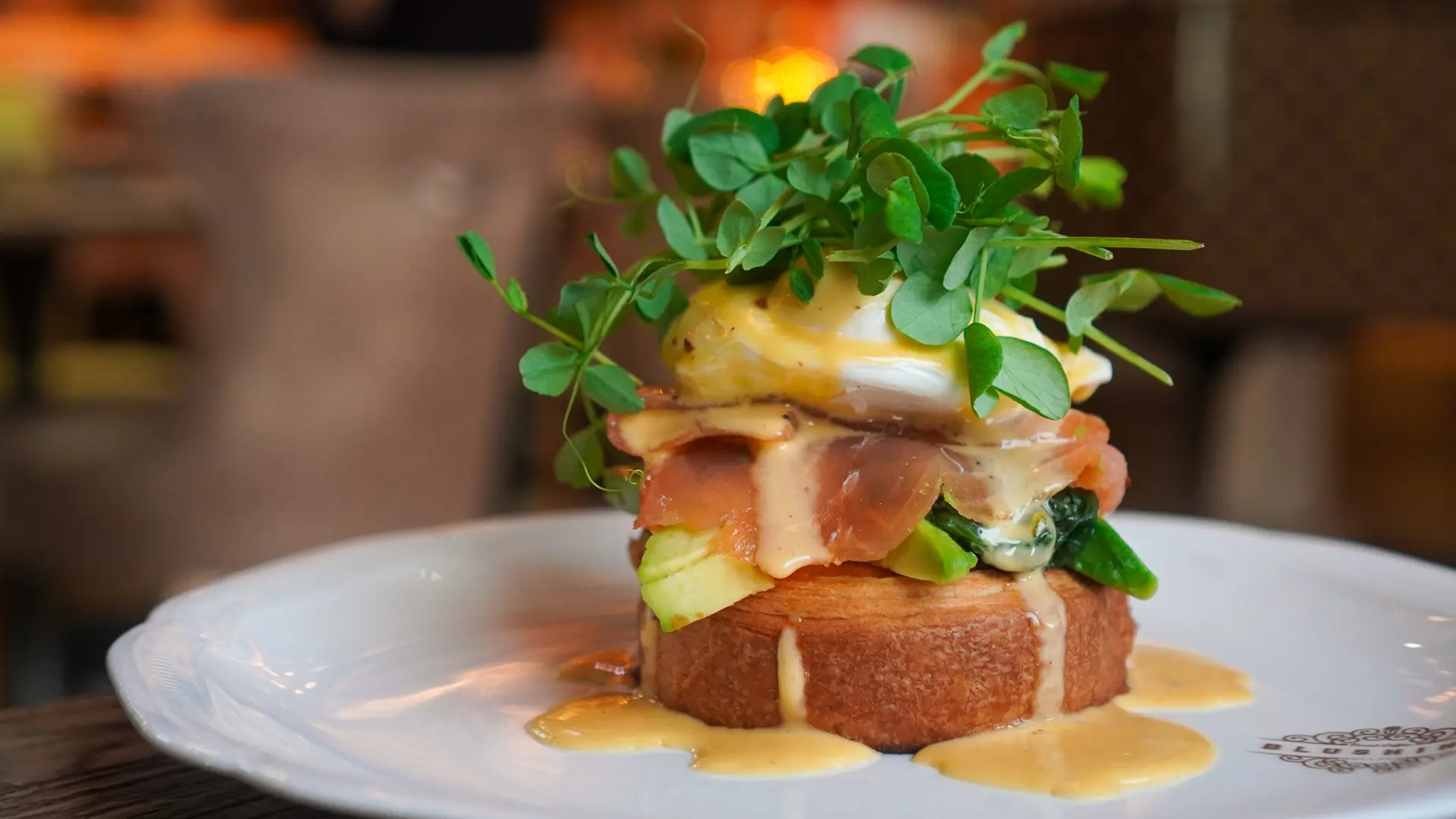 NY STYLE EGGS BENEDICTUS ET SPIRITUS SANCTI Enjoy Blushing Holland